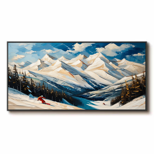 Montagnes enneigées et skieur