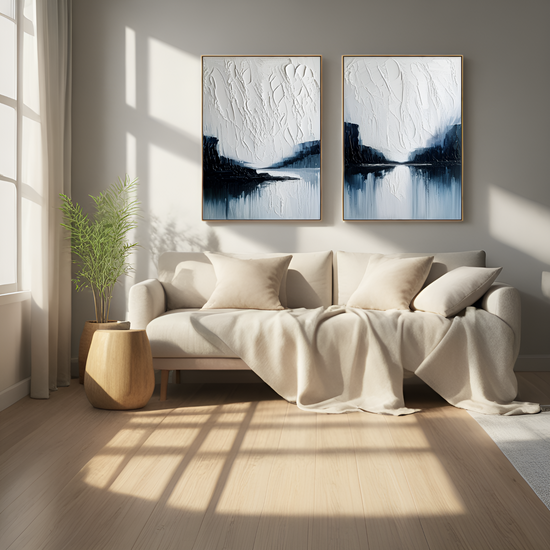 Reflet gelé : la sérénité des eaux monochromes 